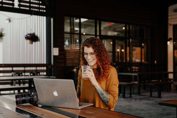 Mulheres, a tecnologia pode ser o próximo passo da sua carreira.